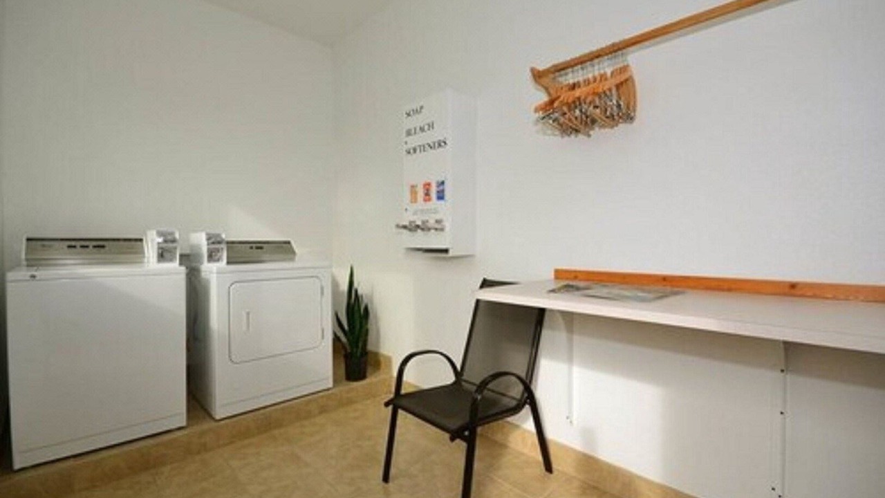 Photo of Livingroom in Sutherlin