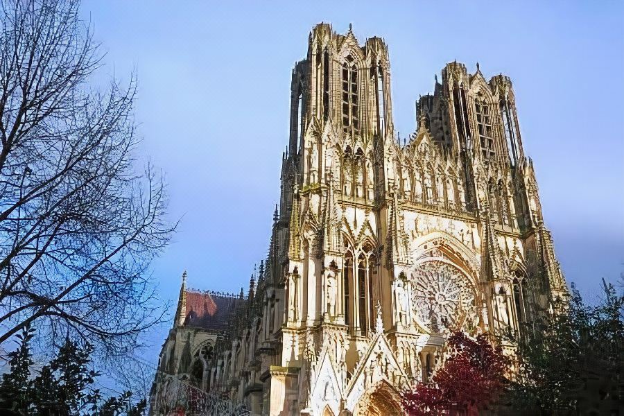 Photo of Buildings in Hincmar