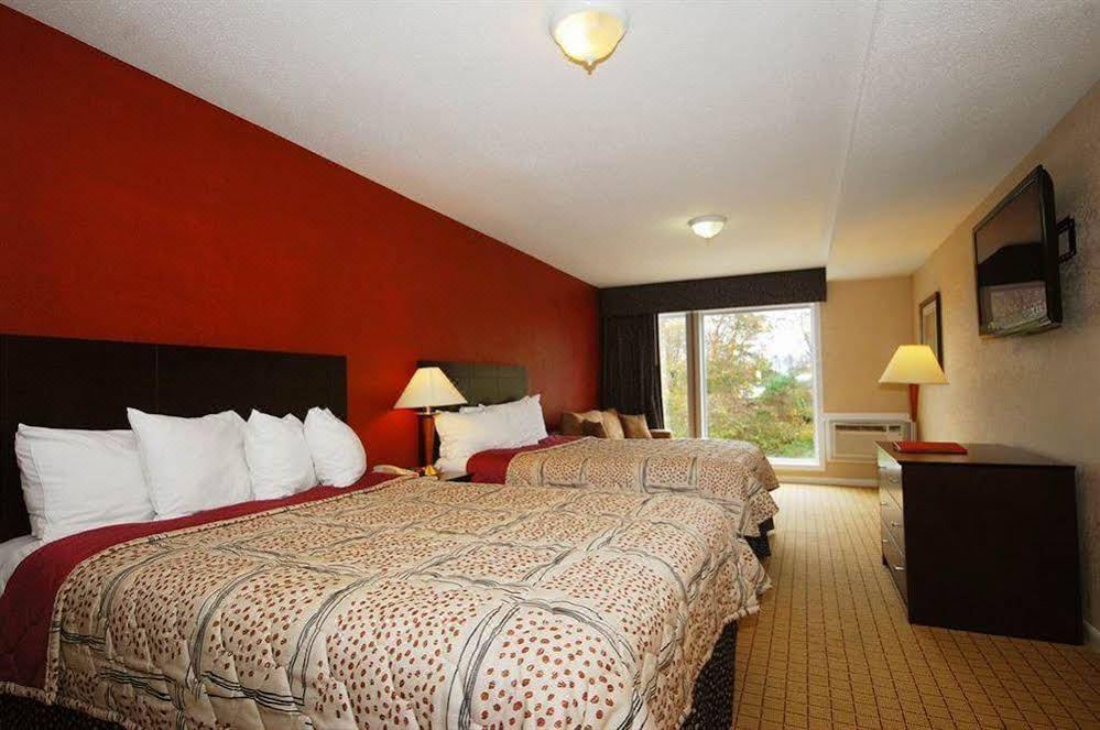 Photo of Bedroom in Westbrook Center