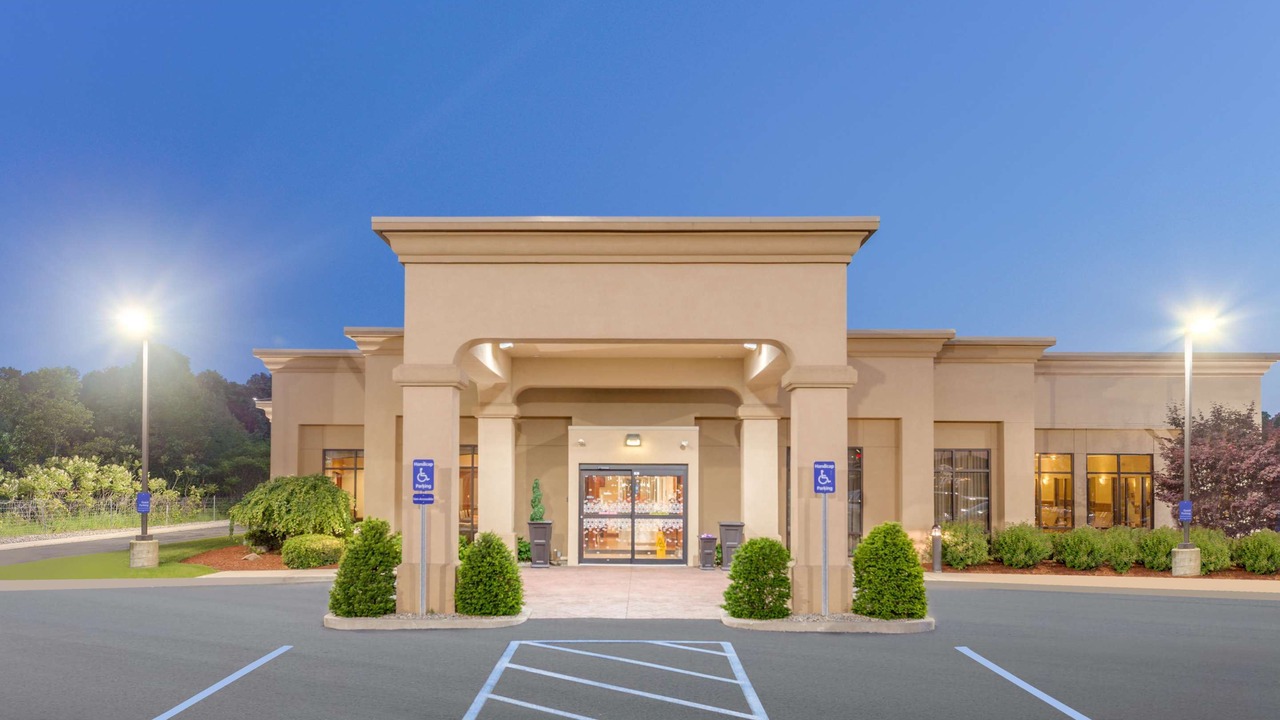 Photo of Buildings in Auburn