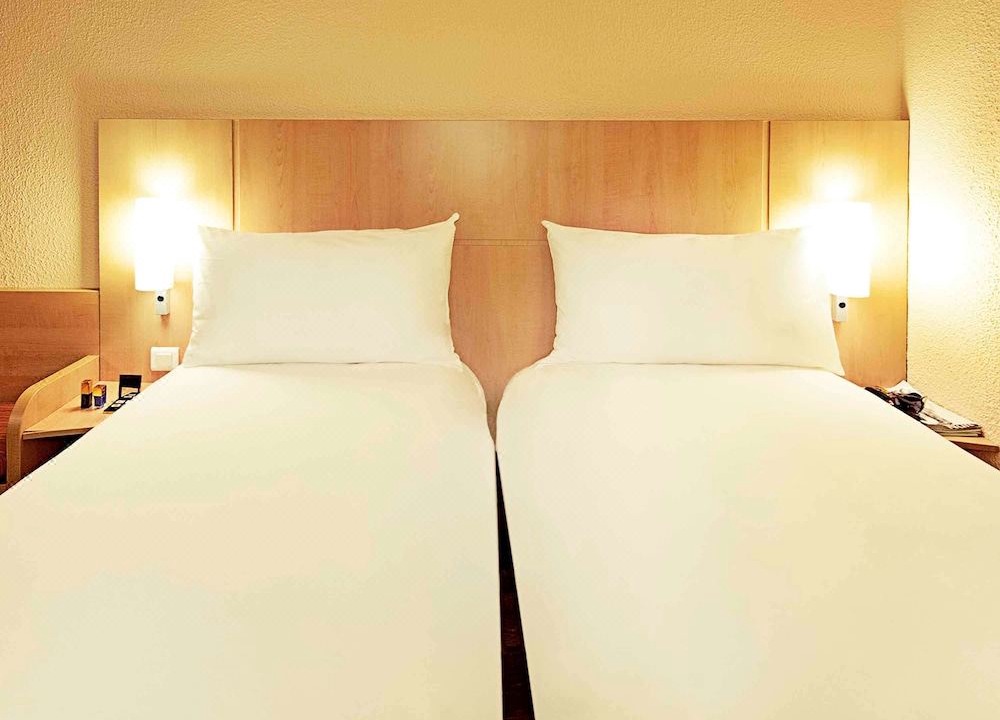 Photo of Bedroom in Maubeuge
