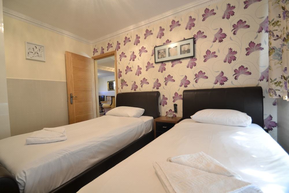 Photo of Bedroom in Lancaster Gate