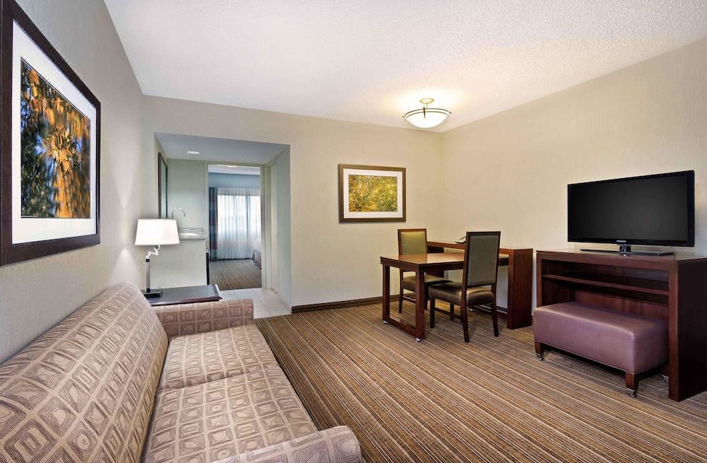 Photo of Livingroom in Parsippany