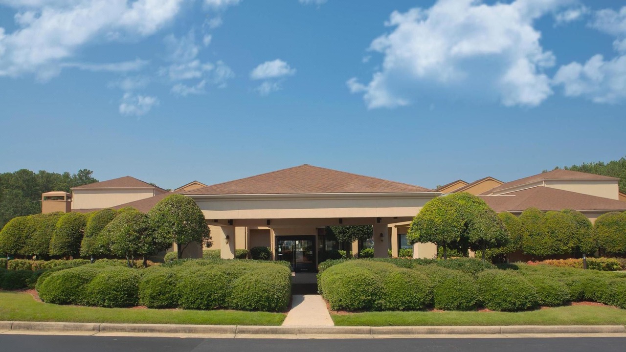 Photo of Buildings in Roswell