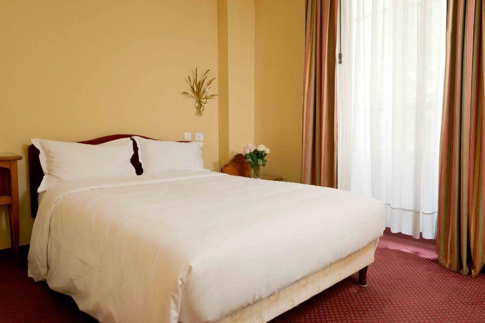 Photo of Bedroom in Quartier de la Plaine-de-Monceaux