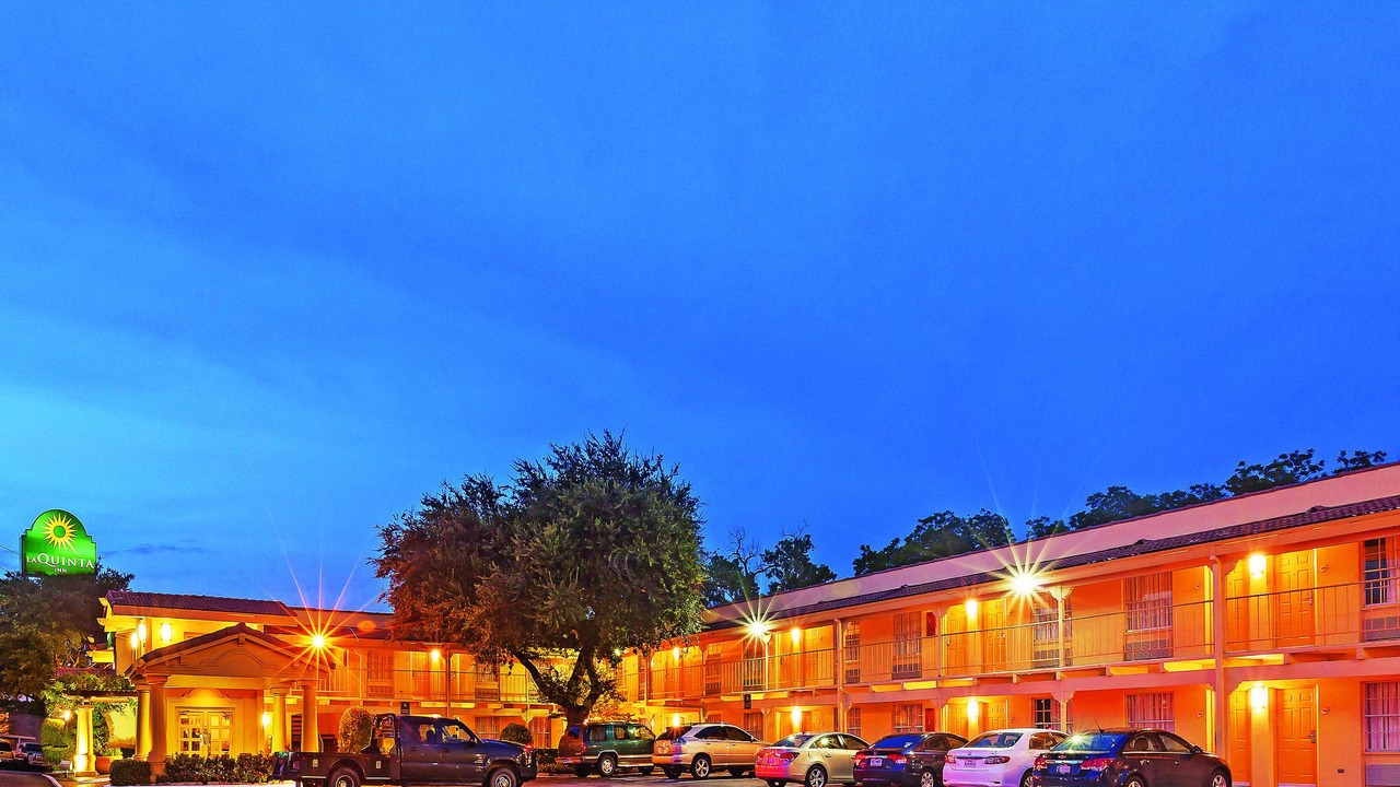 Photo of Buildings in Knox - Henderson