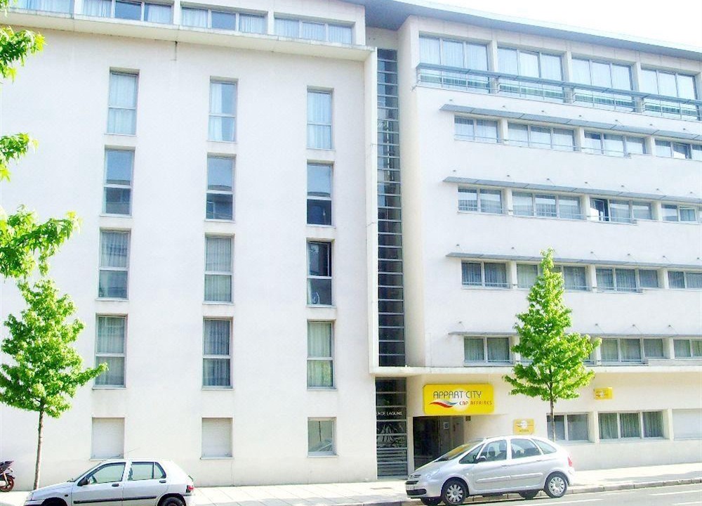 Photo of Buildings in Miroir - Batignolles