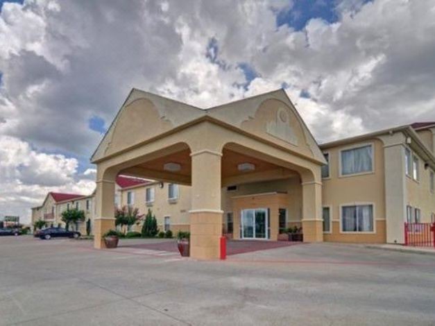 Photo of Buildings in Terrell