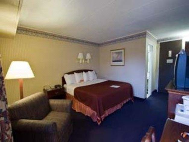 Photo of Livingroom in Mystic
