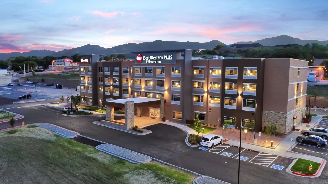 Photo of Buildings in West Colorado Springs
