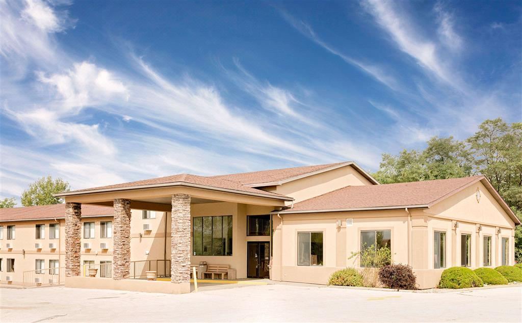 Photo of Buildings in Boonville