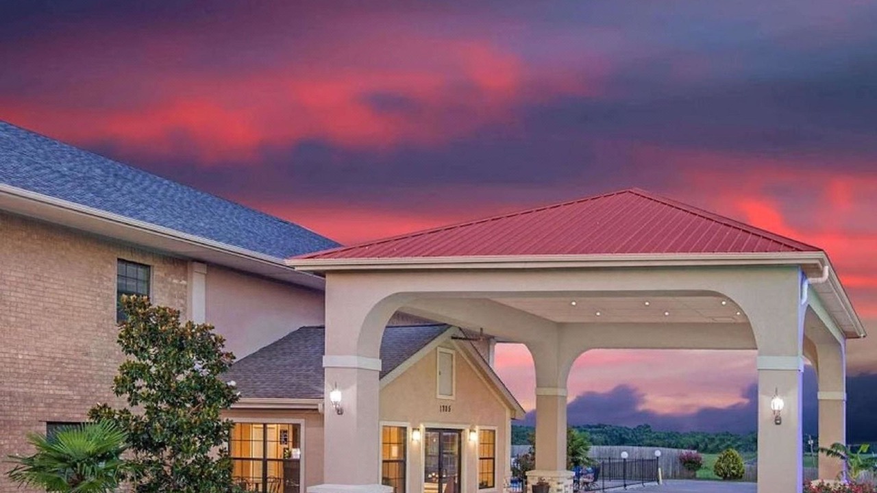 Photo of Buildings in Terrell