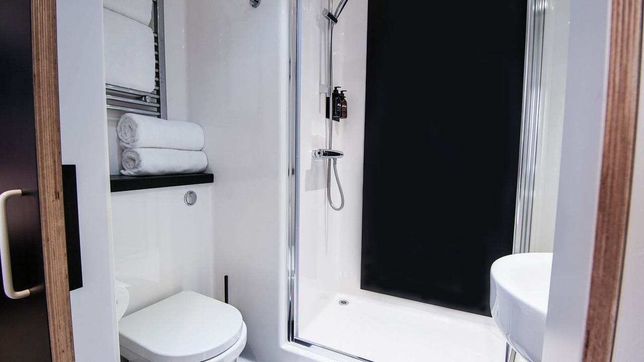 Photo of Bathroom in Hackney Central