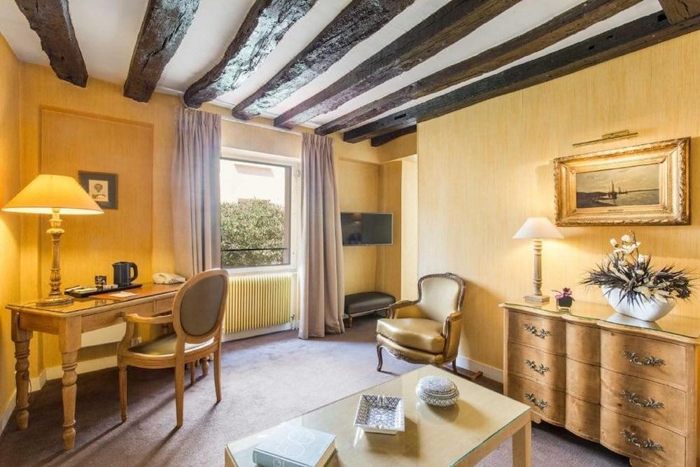 Photo of Livingroom in Saint-Louis