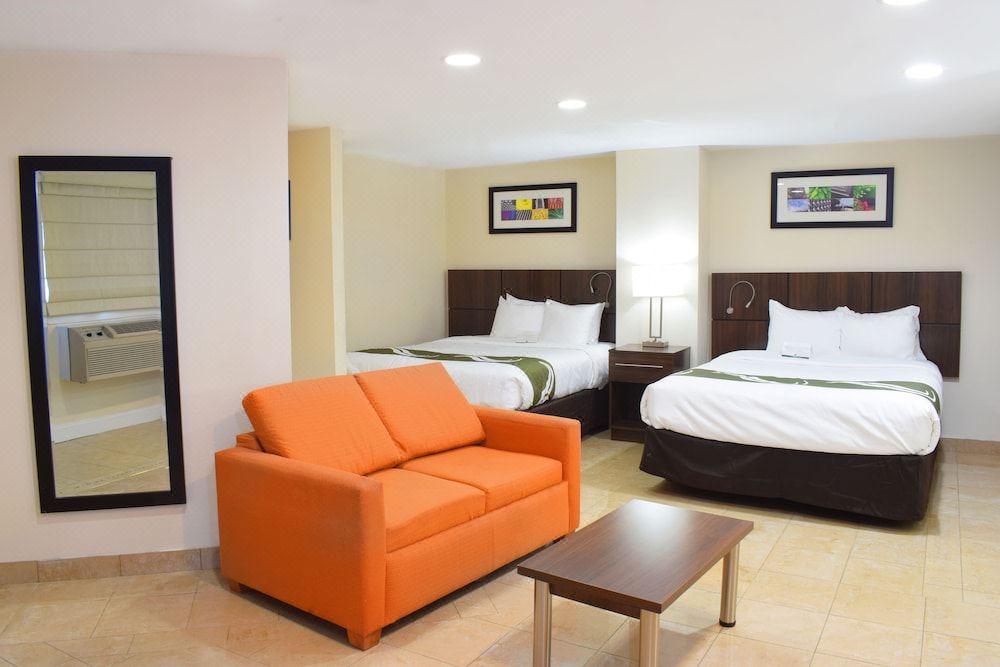 Photo of Livingroom in Middletown