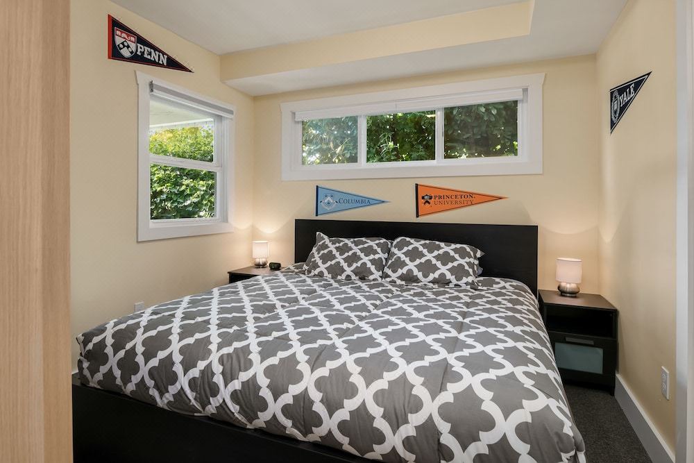 Photo of Bedroom in Madrona