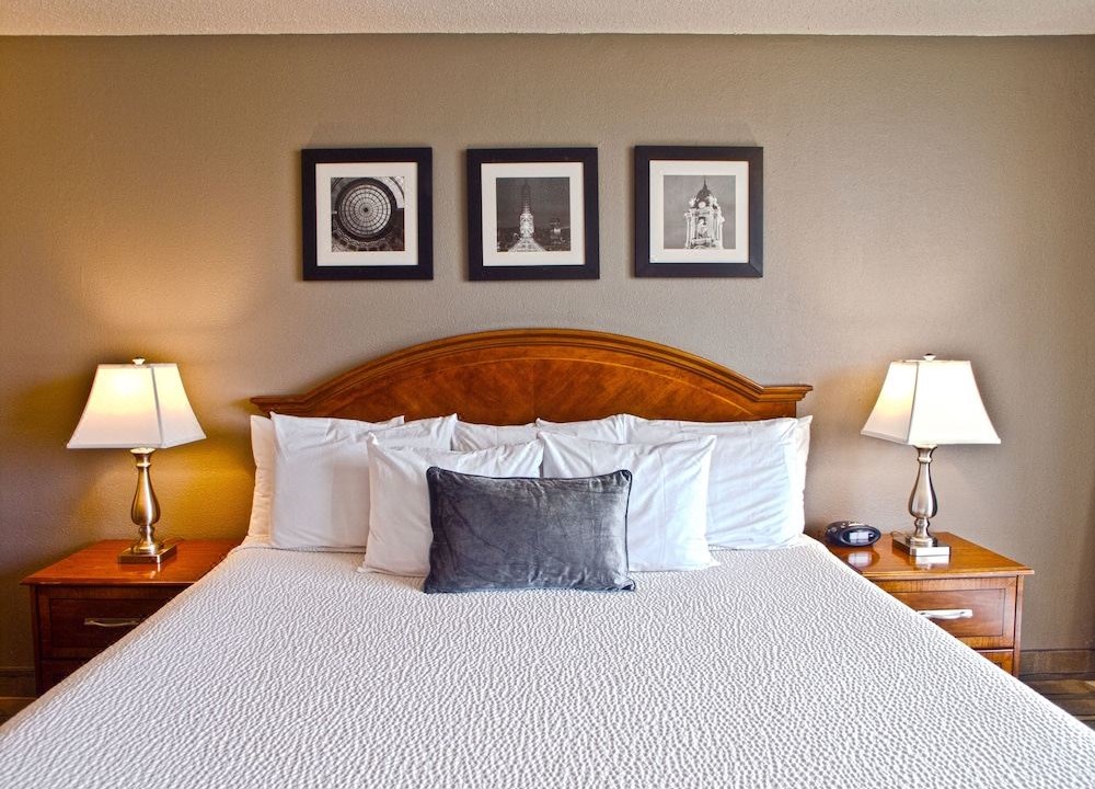 Photo of Bedroom in Lloyd District