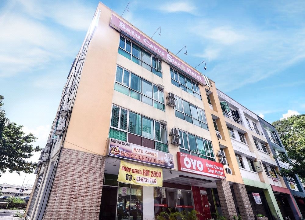 Photo of Buildings in Medan Batu Caves