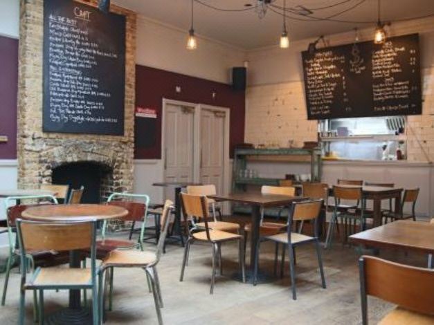 Photo of Livingroom in Hackney Central