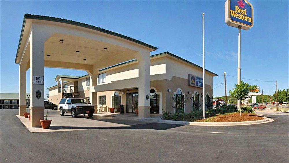 Photo of Buildings in Sonora