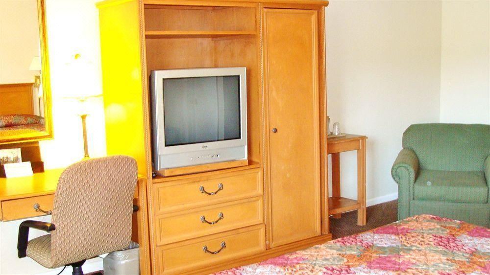 Photo of Others in Groton