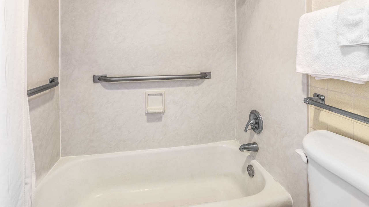 Photo of Bathroom in Leesville