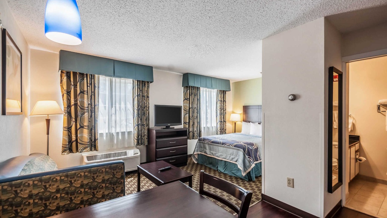 Photo of Livingroom in Frederick