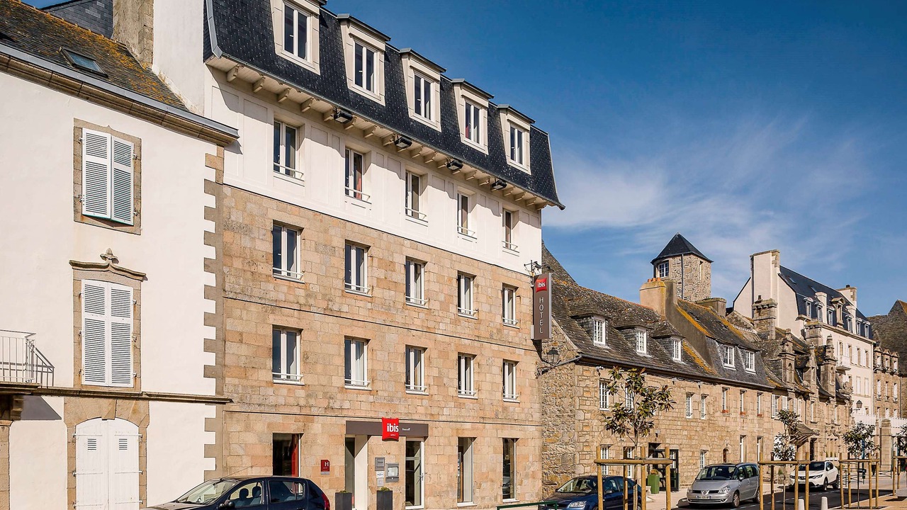 Photo of Buildings in Roscoff