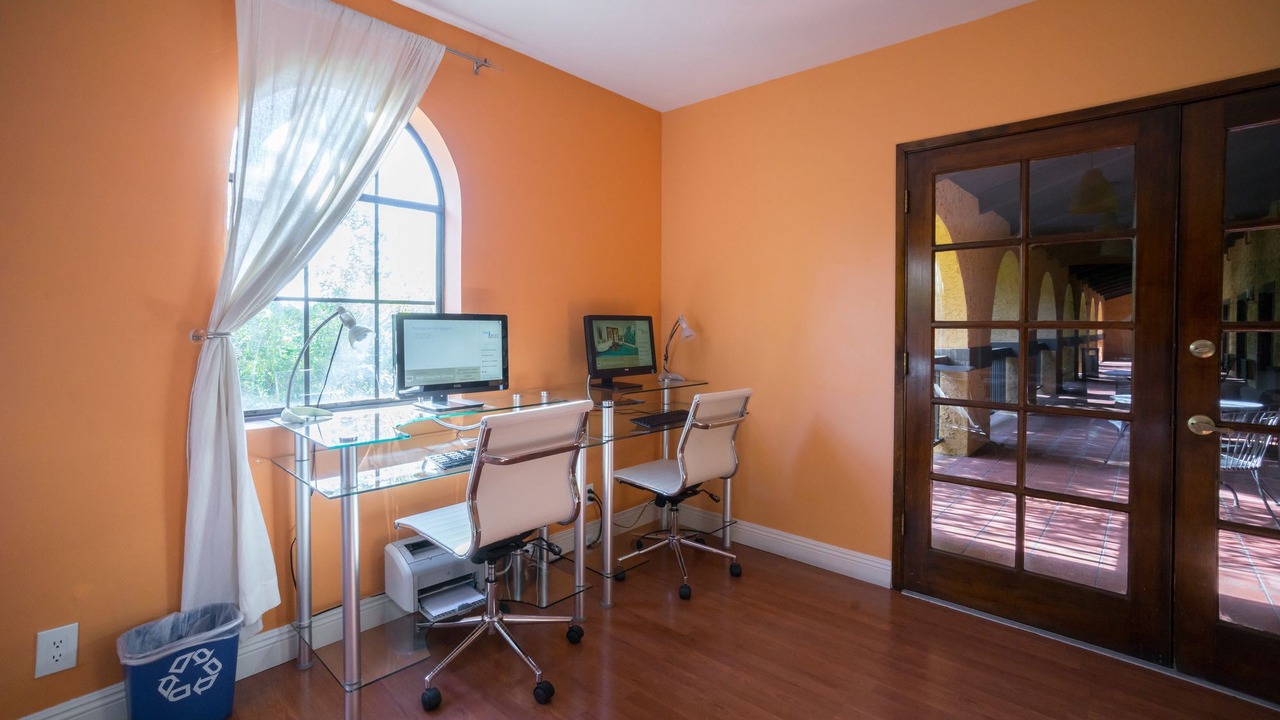 Photo of Livingroom in Mountain View