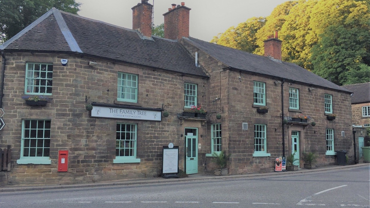 Photo of Buildings in Whatstandwell