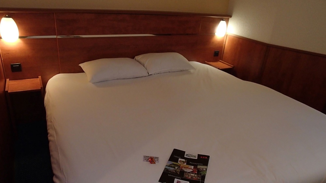 Photo of Bedroom in Saint-Jean-de-Braye