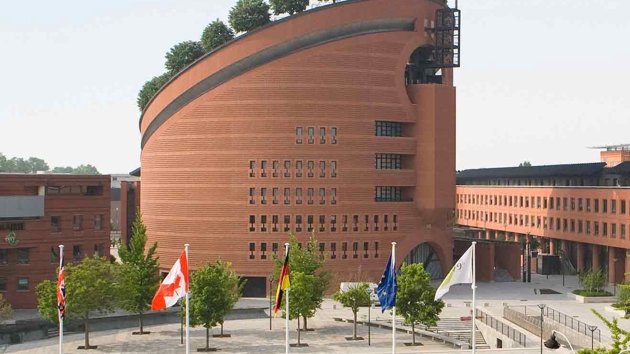 Photo of Buildings in Lisses