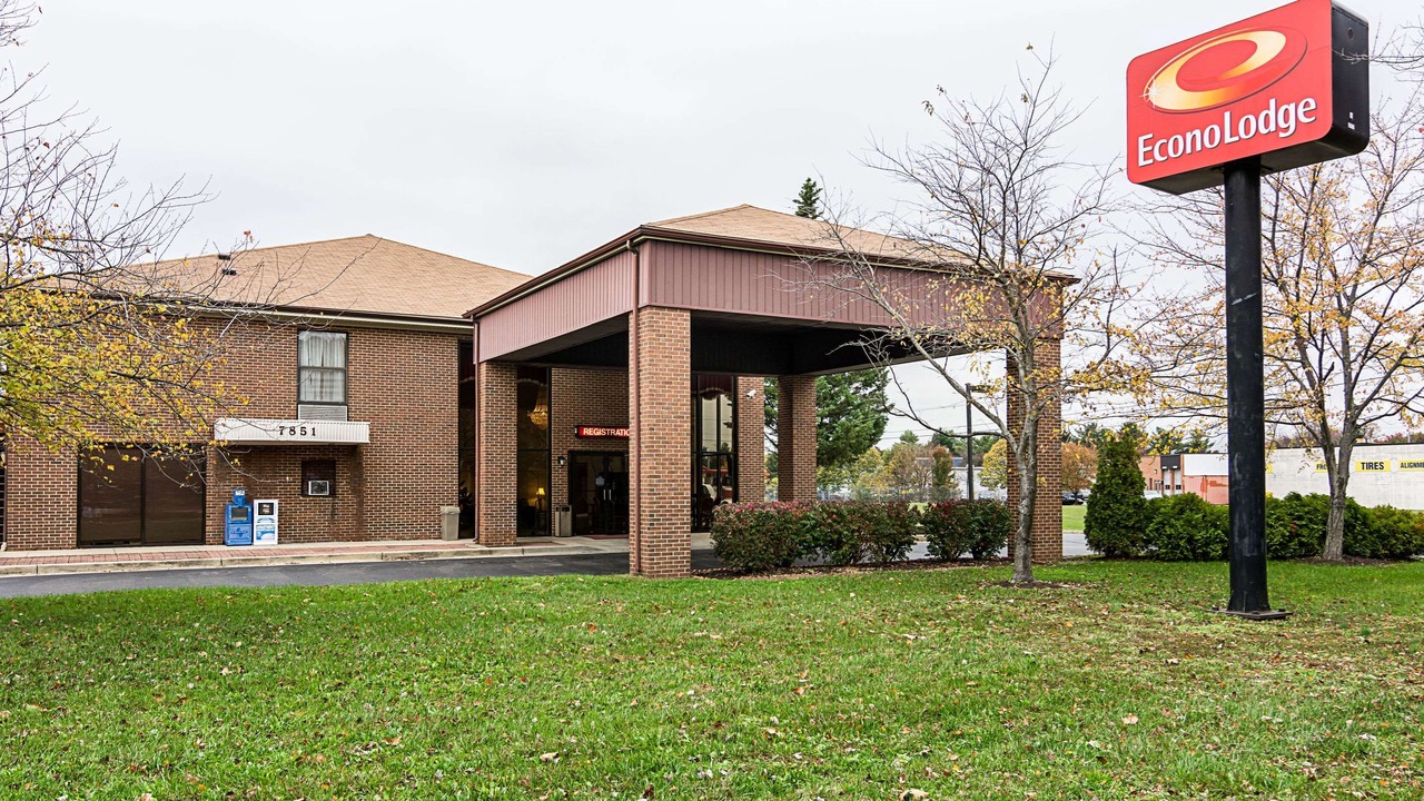 Photo of Buildings in Clinton