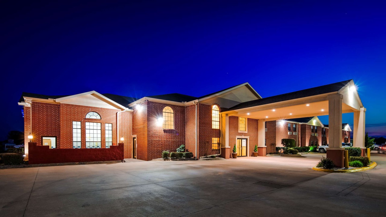 Photo of Buildings in West Siloam Springs