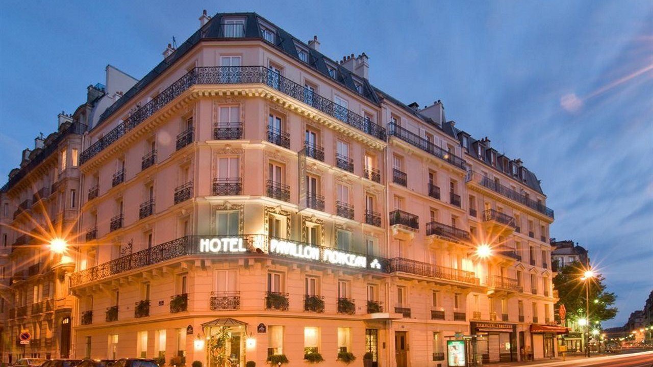 Photo of Buildings in 17th Arrondissement