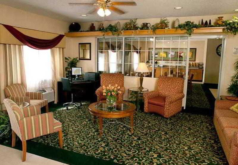 Photo of Livingroom in Longview