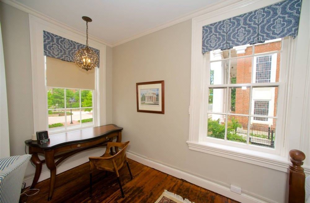 Photo of Livingroom in Venable