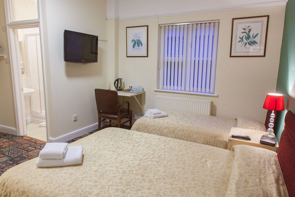 Photo of Bedroom in Horley