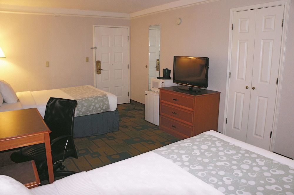 Photo of Bedroom in Lenexa
