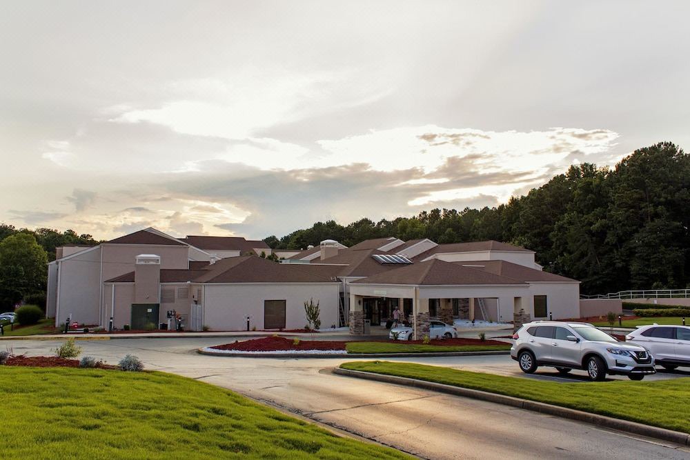 Photo of Buildings in Roswell