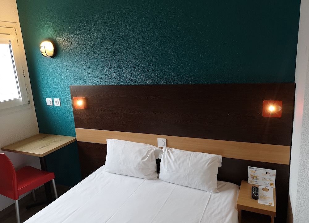 Photo of Bedroom in Nemours