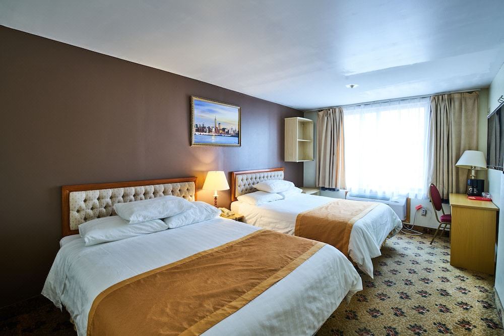 Photo of Bedroom in Flushing Chinatown