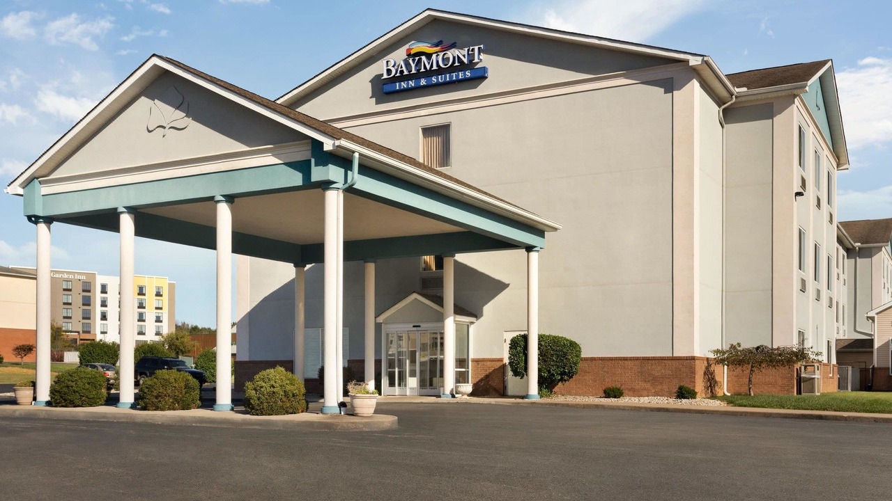 Photo of Buildings in Elizabethtown