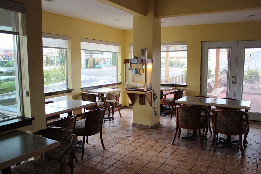 Photo of Livingroom in Bishop