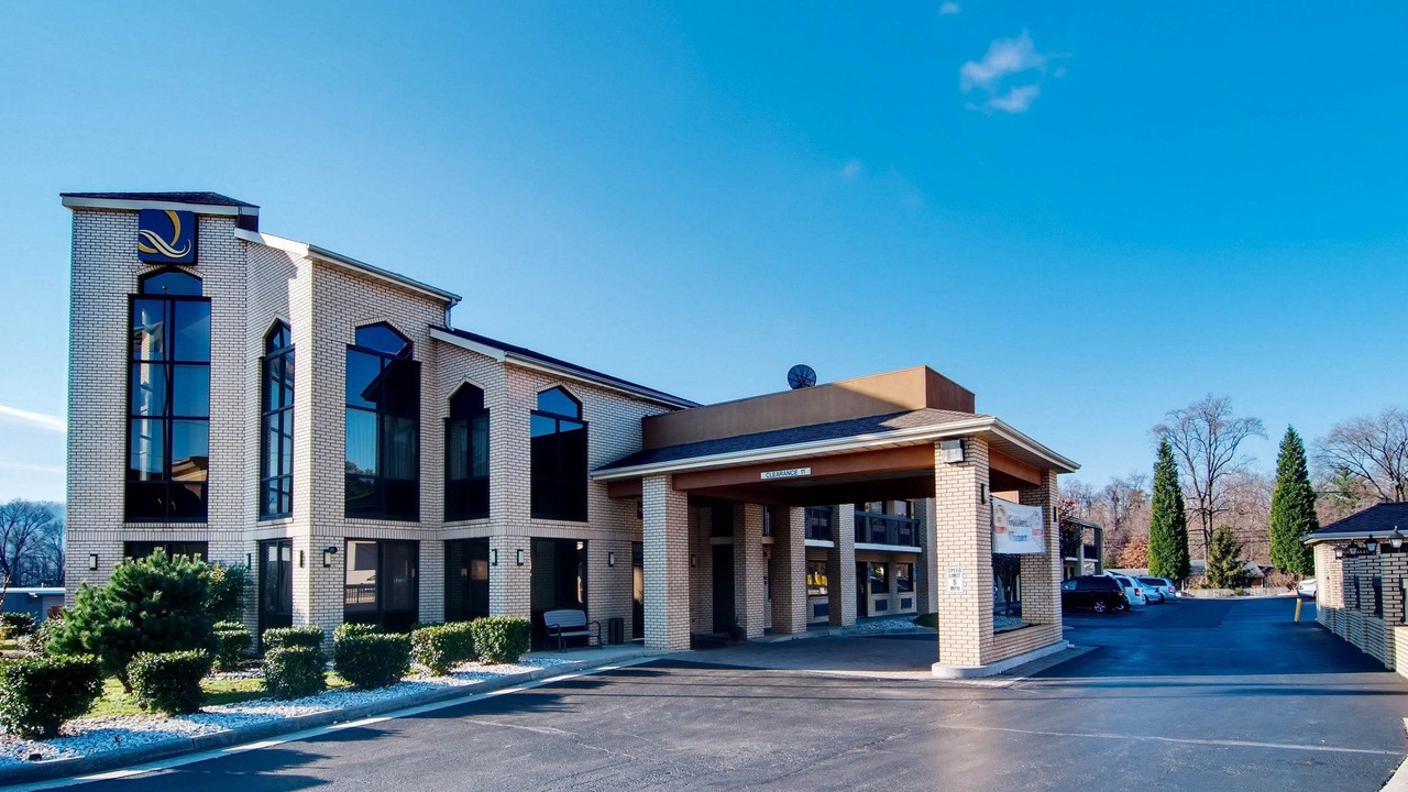 Photo of Buildings in Salem