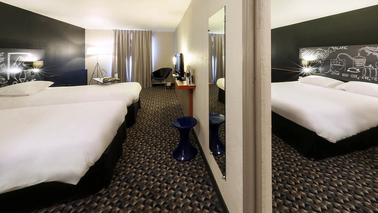 Photo of Bedroom in Chateaubernard