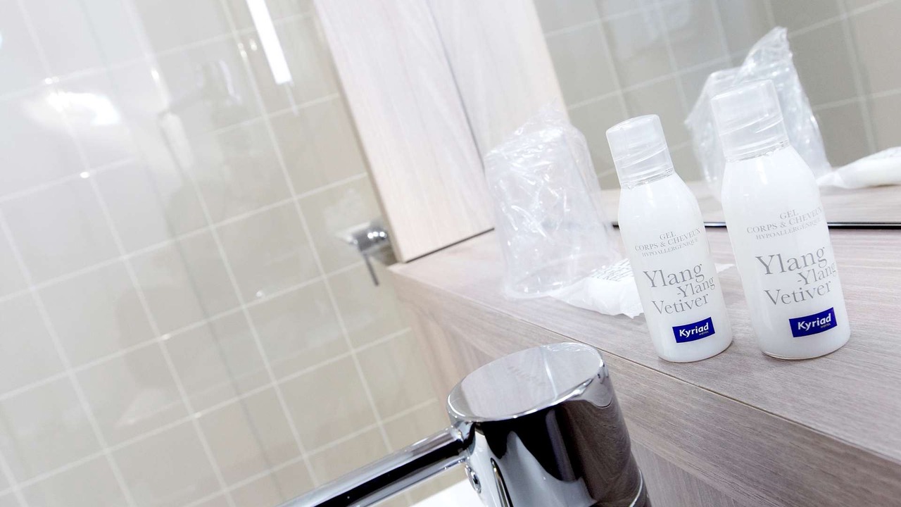 Photo of Bathroom in Saint-Cyr-l'Ecole