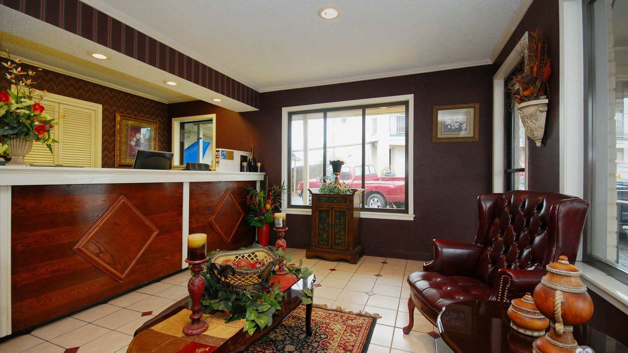 Photo of Livingroom in Center
