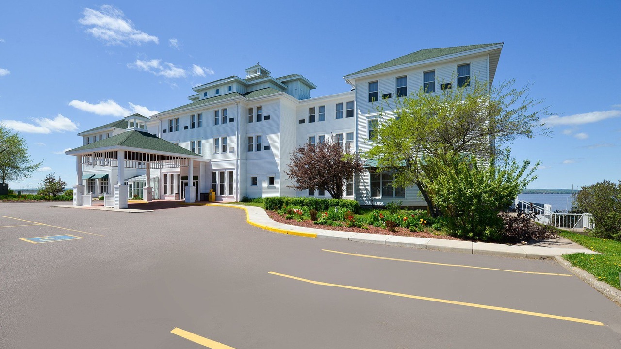 Photo of Buildings in Ashland