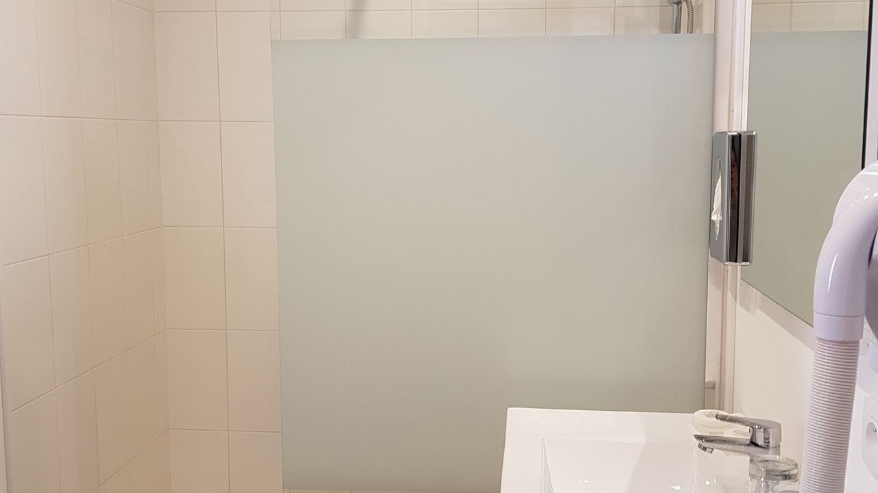 Photo of Bathroom in Eu